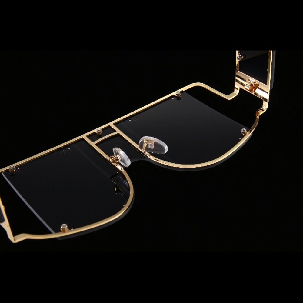 *PRICE DROP* Black & Gold Oversized Goggle Square Shades - Picture 5 of 7